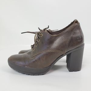 gold and black timbs